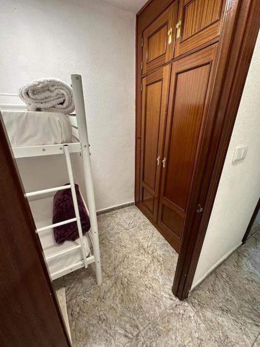 Economico Piso En Madrid Centro Exterior photo